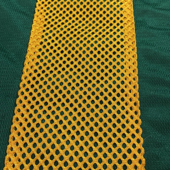 Green Bay Packers XXL NFL Blanket, Green and Yellow, 85”x66” - Picture 4 of 6